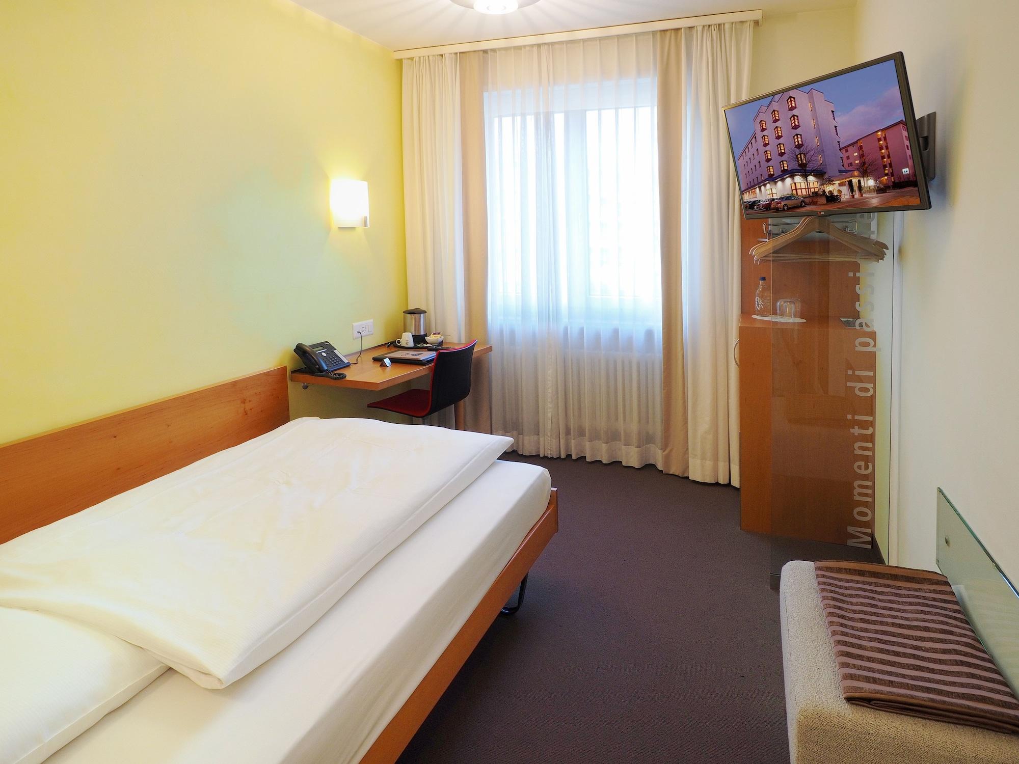Sommerau-Ticino Swiss Quality Hotel Dietikon Bagian luar foto