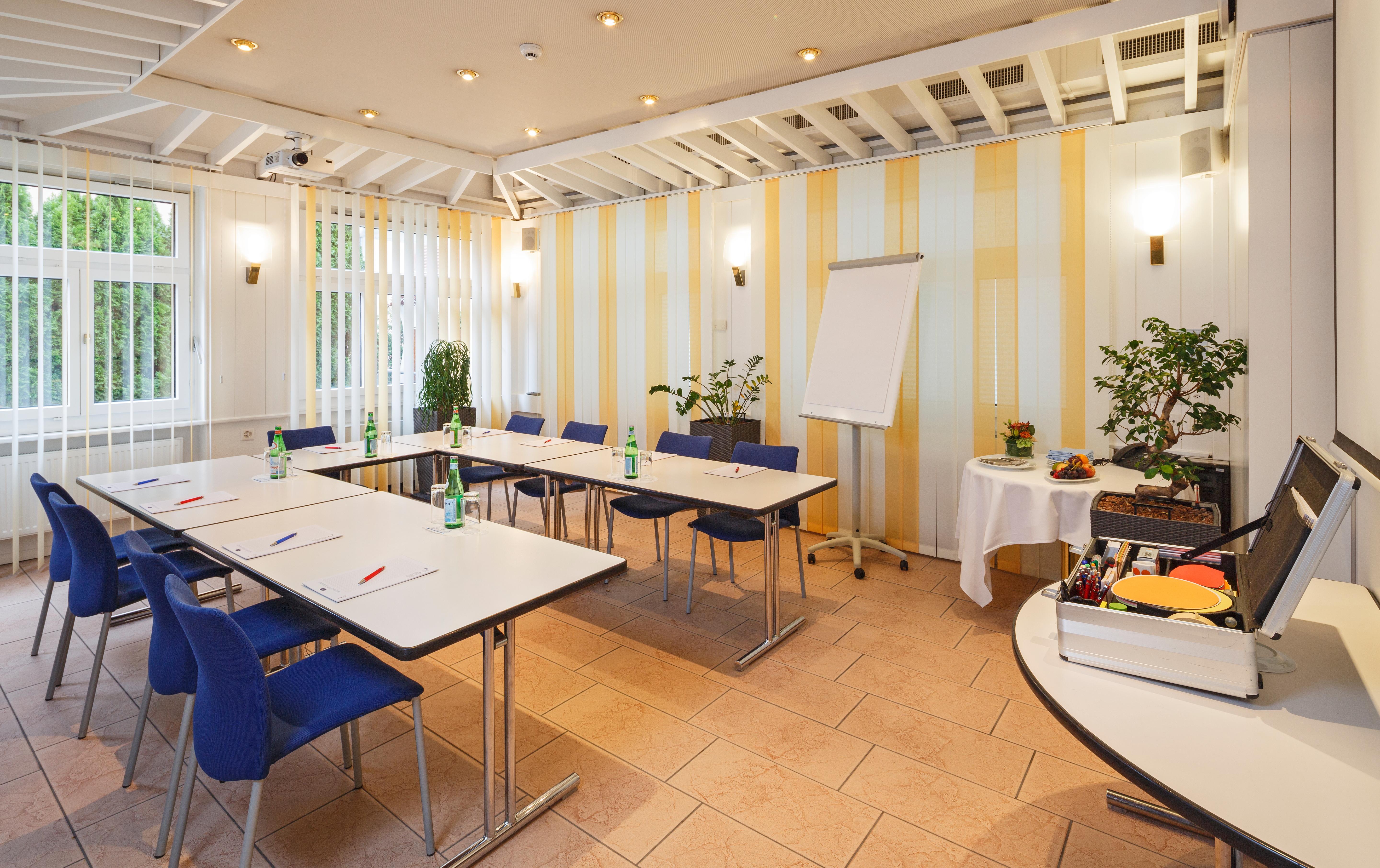 Sommerau-Ticino Swiss Quality Hotel Dietikon Bisnis foto