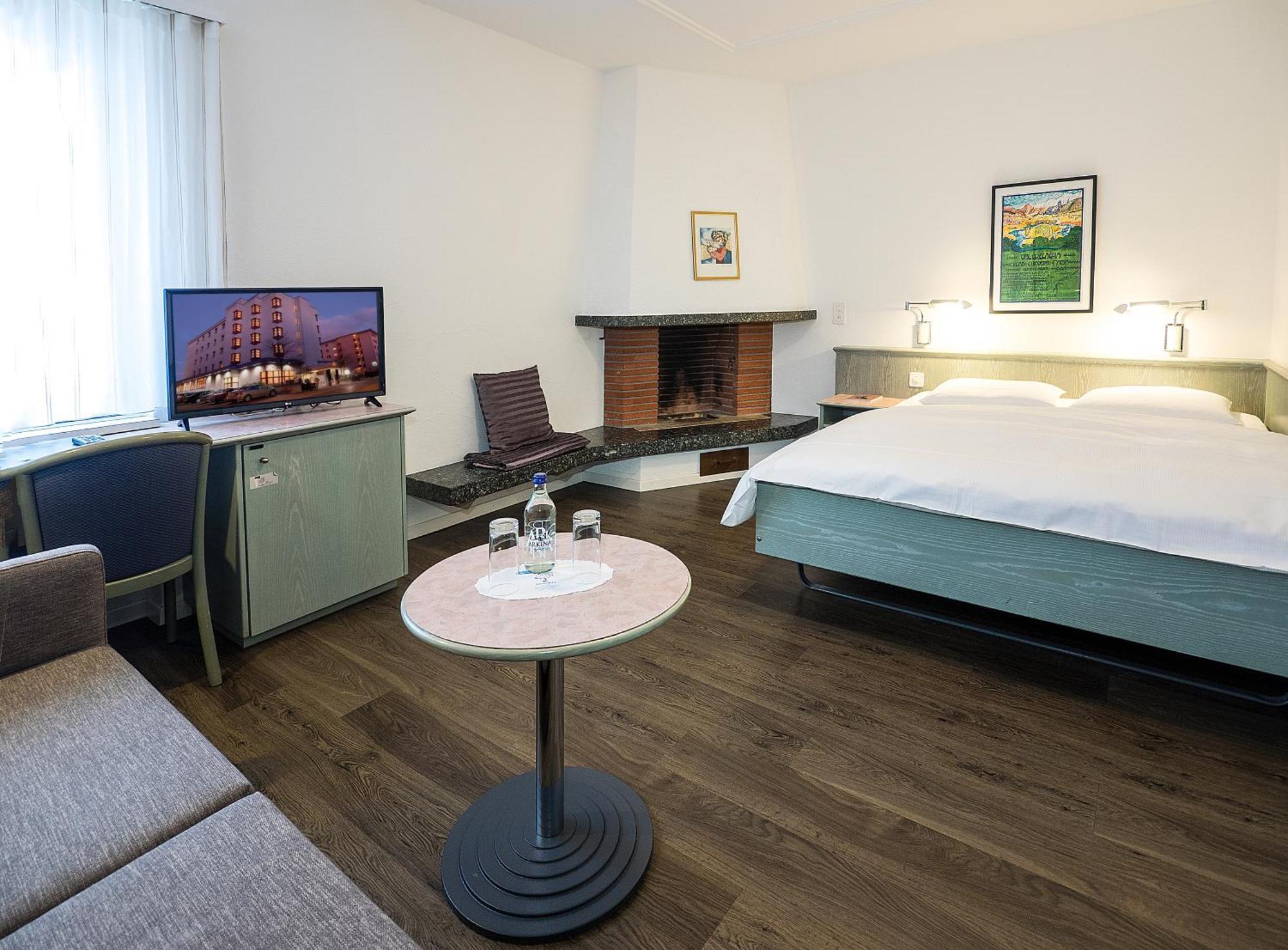Sommerau-Ticino Swiss Quality Hotel Dietikon Bagian luar foto