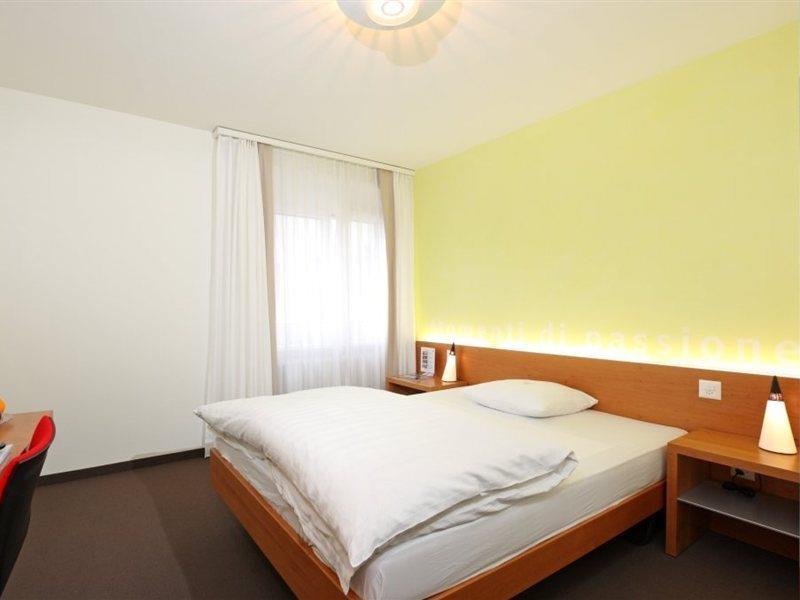 Sommerau-Ticino Swiss Quality Hotel Dietikon Bagian luar foto