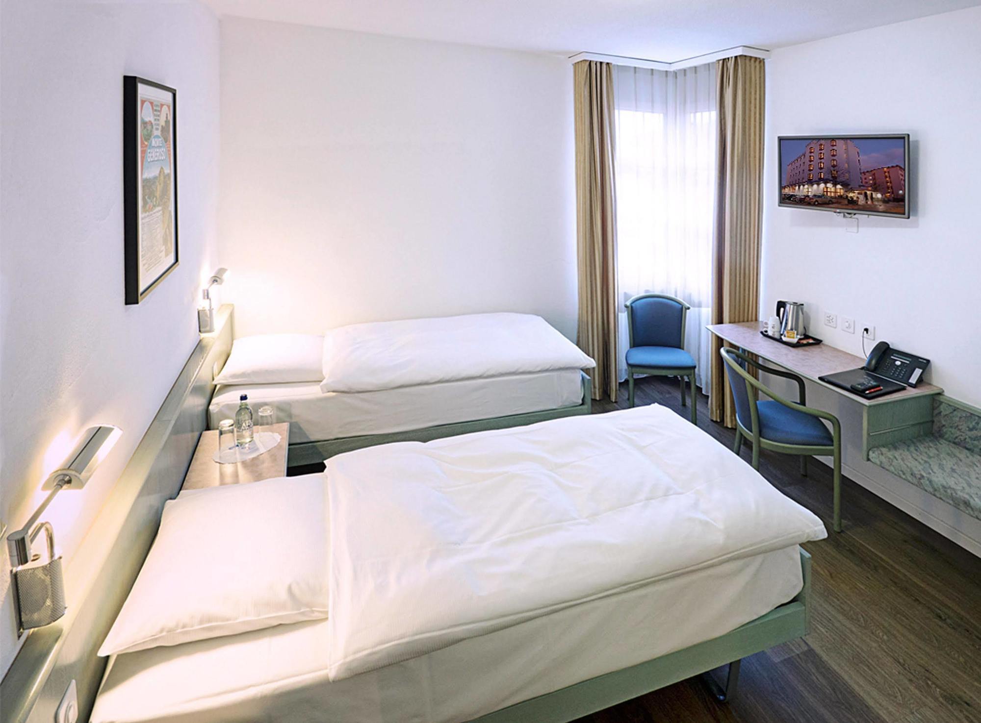 Sommerau-Ticino Swiss Quality Hotel Dietikon Bagian luar foto