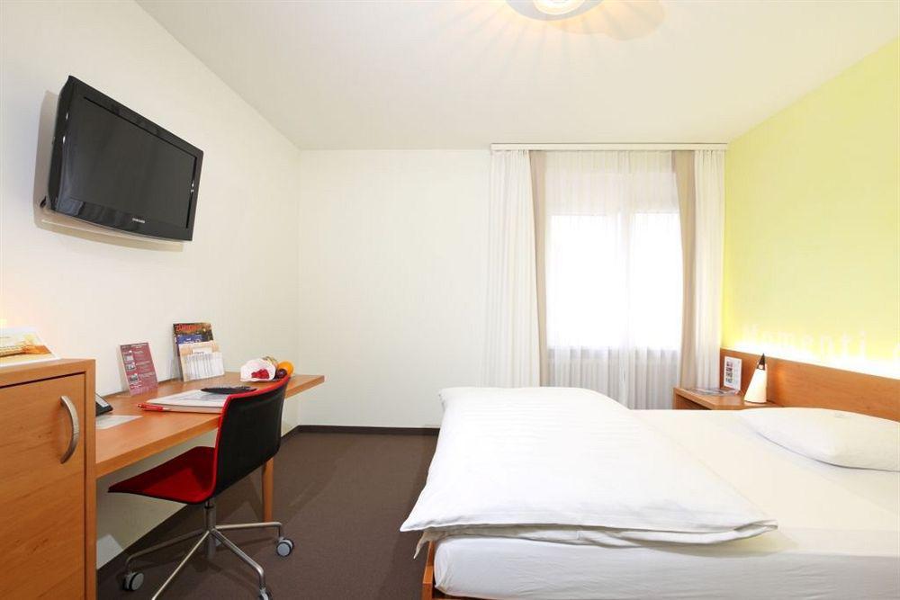 Sommerau-Ticino Swiss Quality Hotel Dietikon Ruang foto