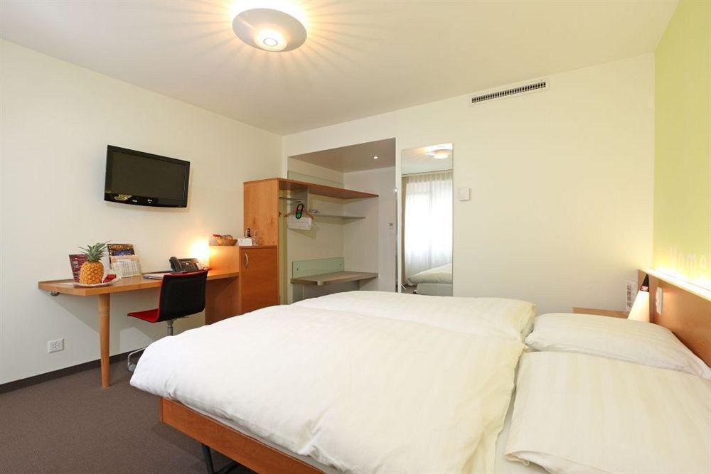 Sommerau-Ticino Swiss Quality Hotel Dietikon Ruang foto